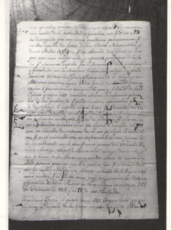 VIII - Carta de Su Santidad Po Papa VII, escrita en ambas pginas de un pliego con letras de agua GALL Y VIALS, dirigida al Seor Cura rector D.n Juan Antonio Guzmn en 1803, estando en blanco tercera y cuarta pginas.